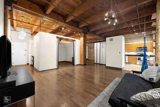 540 N Lake Shore Dr in Chicago, IL - Building Photo - Building Photo