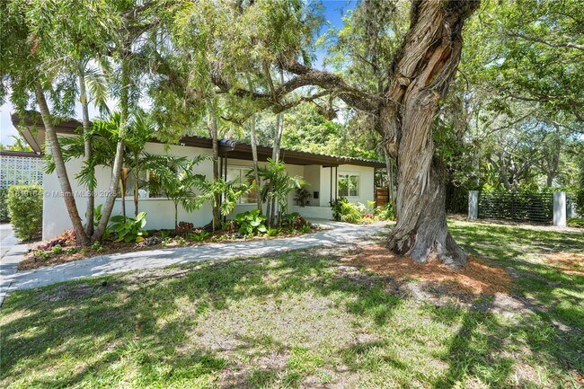 property at 5891 SW 83rd St