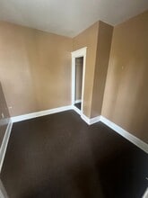 2102 Raspberry St in Erie, PA - Building Photo - Building Photo