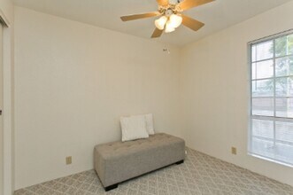 94-560-560 Lumiauau St in Waipahu, HI - Building Photo - Building Photo