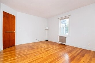 17 Thayer St, Unit 17 Thayer st in Belmont, MA - Foto de edificio - Building Photo