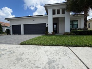 5364 Siesta Key Ln in Westlake, FL - Building Photo - Building Photo