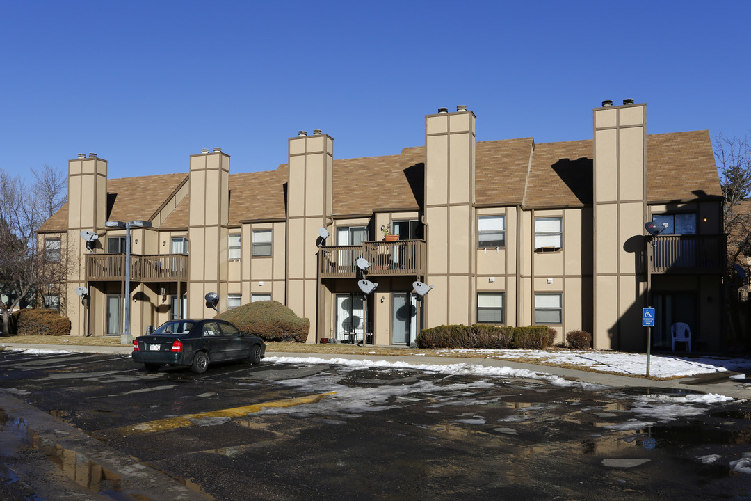 Sunnyvale Condominiums in Longmont, CO - Building Photo