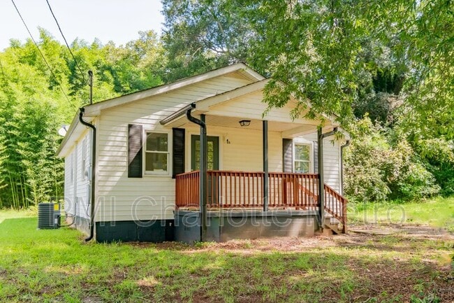 814 W Georgia Ave in Bessemer City, NC - Building Photo - Building Photo