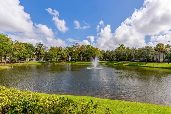 Palm Haven at Deer Creek in Deerfield Beach, FL - Building Photo - Building Photo