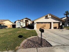 3594 W 13th St in Yuma, AZ - Building Photo