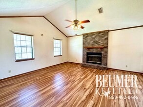 586 Seapine Cir in Pensacola, FL - Building Photo - Building Photo