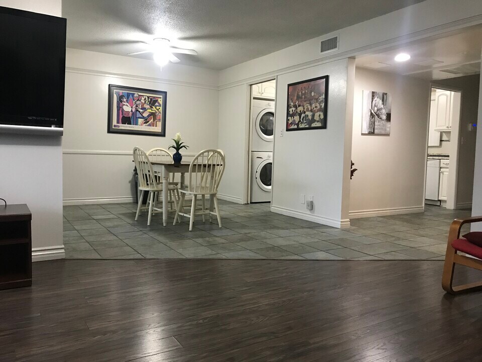 324 E Spruce Ave, Unit Condo in Inglewood, CA - Foto de edificio