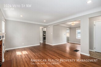 1024 Veto St NW in Grand Rapids, MI - Building Photo - Building Photo