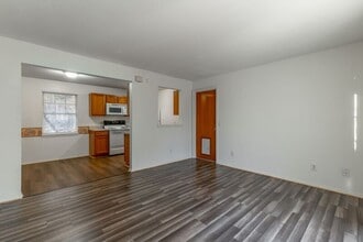 82 Eastwood Ct in Ringgold, GA - Building Photo - Building Photo