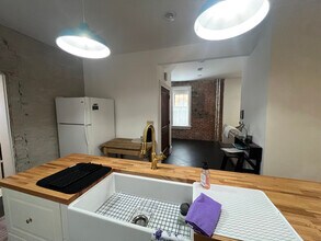 811 Center St in New Ulm, MN - Foto de edificio - Building Photo