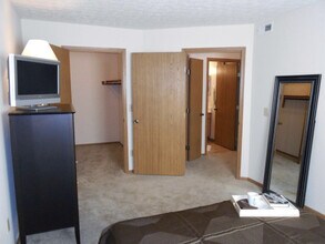 10778 Southwind Dr in Powell, OH - Building Photo - Building Photo