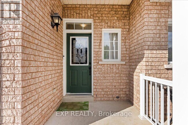 20 Gateway Ct in Whitby, ON - Building Photo - Building Photo