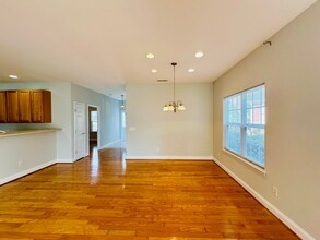 1651 Honeybee Ln in Wilmington, NC - Foto de edificio - Building Photo