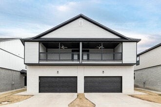 Towne West in Fayetteville, AR - Building Photo - Building Photo