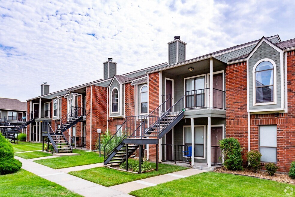 Fox Ridge Townhouses Apartments Topeka, KS Apartments For Rent