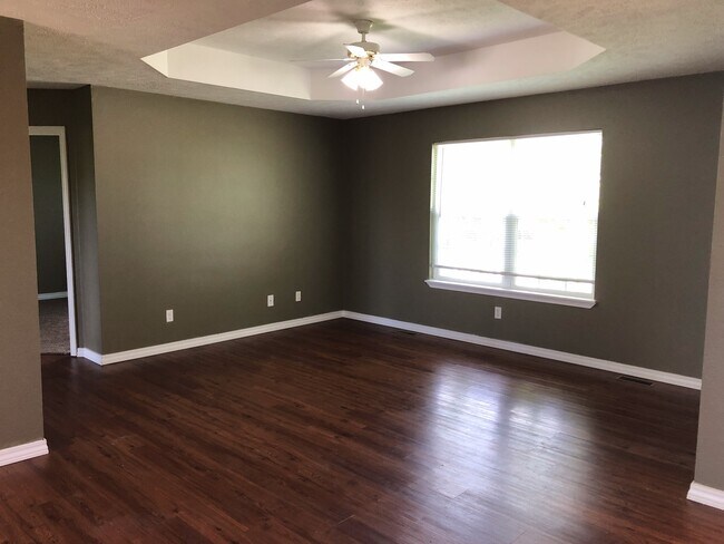 572 Carriage Crossing in Nixa, MO - Building Photo - Building Photo