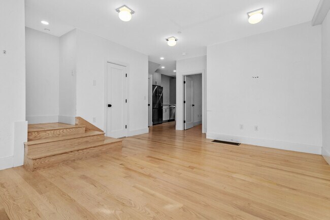 88 Chelsea St, Unit 86 Chelsea Street in Boston, MA - Foto de edificio - Building Photo