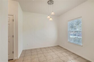 271 Housefinch Loop in Leander, TX - Foto de edificio - Building Photo