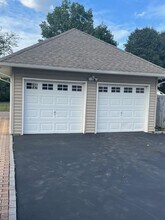 172 W Nicholai St in Hicksville, NY - Building Photo - Building Photo