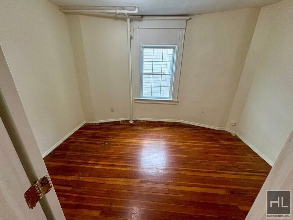 Carroll St, Yonkers in Yonkers, NY - Building Photo