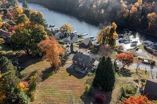 5 Windmill Rd, Unit AUCMDW in New Fairfield, CT - Building Photo