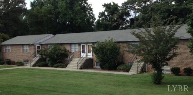 1664 Graves Mill Rd in Lynchburg, VA - Foto de edificio
