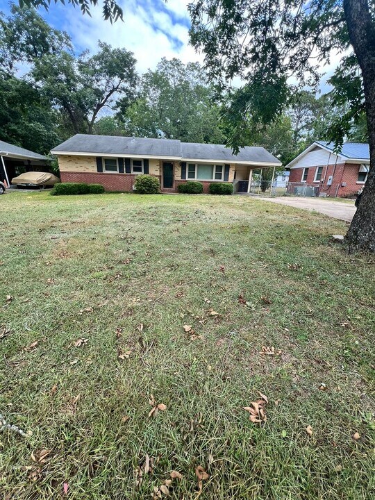 526 Englewood Dr in Columbus, GA - Foto de edificio