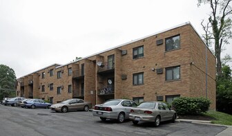 Westwood Apartments in Cincinnati, OH - Building Photo