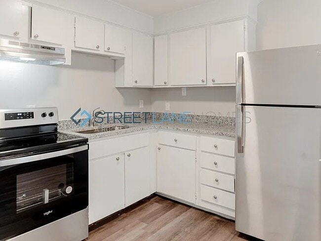 18 Taylor St in Augusta, GA - Foto de edificio - Building Photo