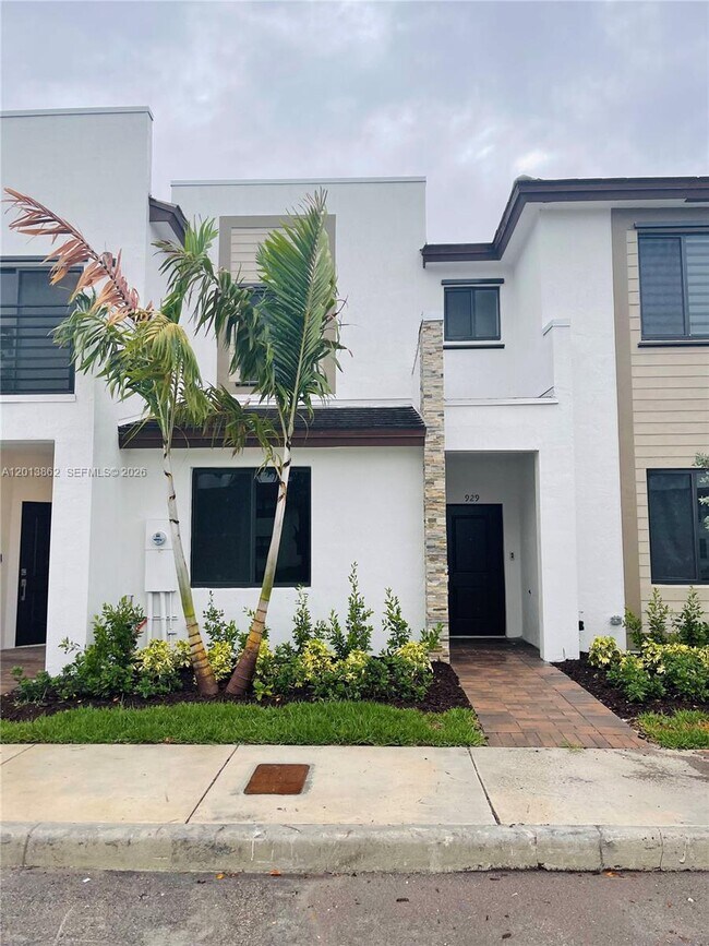 property at 929 NE 211th St