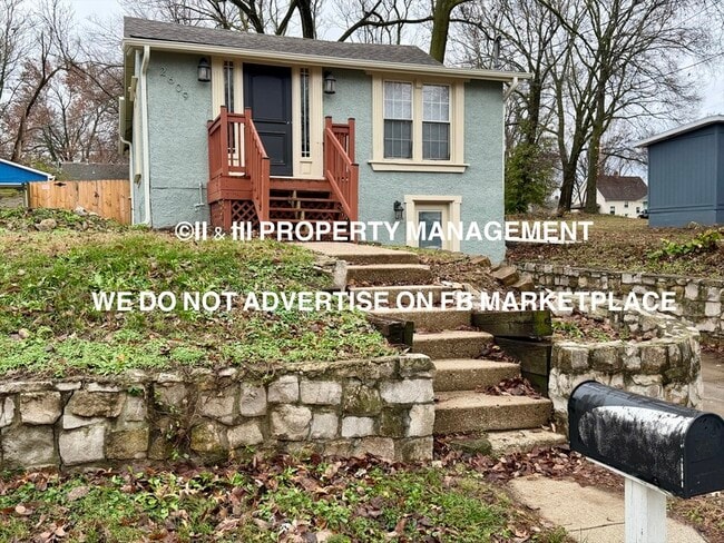 2609 W 45th Ave in Kansas City, KS - Building Photo - Building Photo