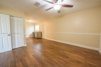 19275 SW 256th St in Homestead, FL - Building Photo - Building Photo