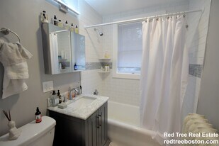 235 Chestnut Hill Ave in Boston, MA - Building Photo