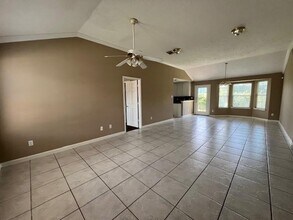 9511 Elmview Dr in Houston, TX - Building Photo - Building Photo