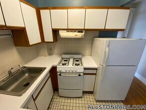 1254 Commonwealth Ave in Boston, MA - Building Photo - Building Photo