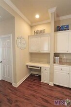 9039 Lake Mist Ave in Baton Rouge, LA - Building Photo - Building Photo