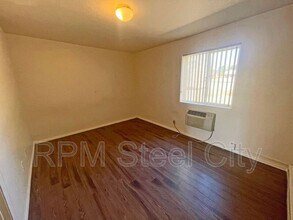 1717 Oakshire Ln in Pueblo, CO - Building Photo - Building Photo