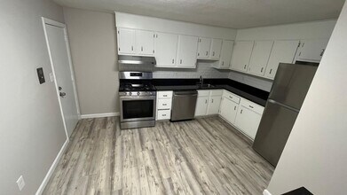 Upton St Apartments LLC in Grafton, MA - Building Photo - Building Photo