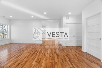 510 Deaverview Rd in Asheville, NC - Building Photo - Building Photo