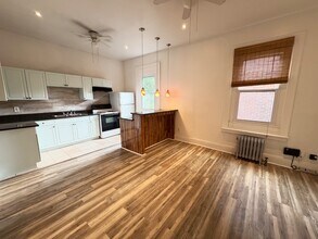 5809 Hobart St, Unit 5809 Hobart St 1/2 in Pittsburgh, PA - Building Photo - Building Photo