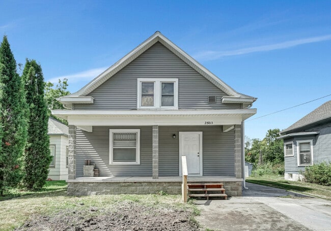 property at 2503 S 8th St