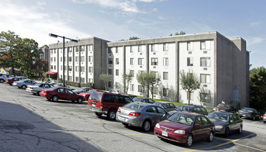 East Gate Apartments in Waterbury, CT - Foto de edificio - Building Photo