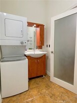 312 W 5th St, Unit 510 in Los Angeles, CA - Building Photo - Building Photo