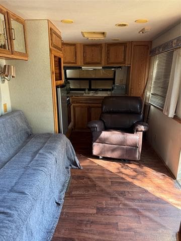 1046 E Owings St in Denison, TX - Building Photo - Building Photo