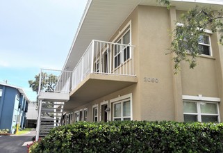 2040-2068 Arlington St in Sarasota, FL - Building Photo - Building Photo