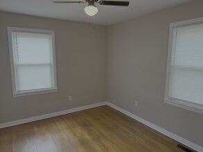 121 Churchill Ave in Hodgenville, KY - Building Photo - Building Photo