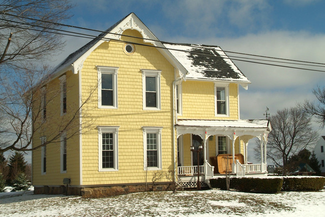 4210 Clarkston Rd in Clarkston, MI - Foto de edificio - Building Photo