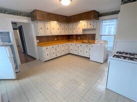 543 Broadway, Unit 543 in Somerville, MA - Building Photo