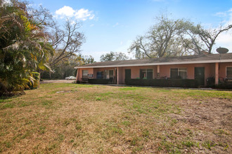 Alberta Apartments in St. Petersburg, FL - Building Photo - Building Photo